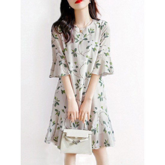 Flower Print Bell Sleeve Crew Neck Keyhole Back Dress Flower Print Bell Sleeve Crew Neck Keyhole Back Dress